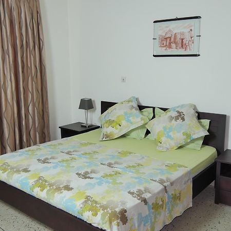 Best View Bed and Breakfast Lomé Esterno foto