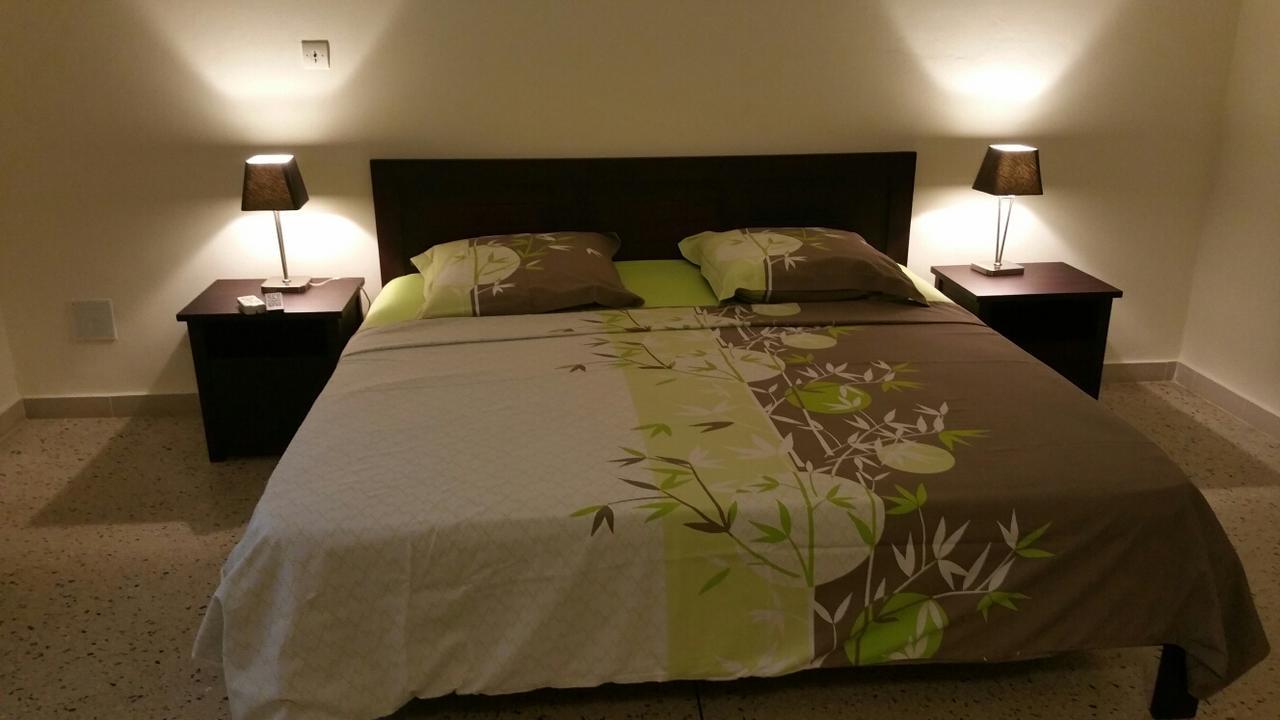 Best View Bed and Breakfast Lomé Esterno foto